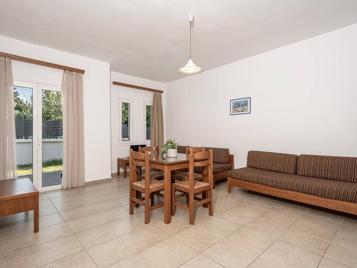 Nontas Suites Agioi Apostoli  Exterior photo